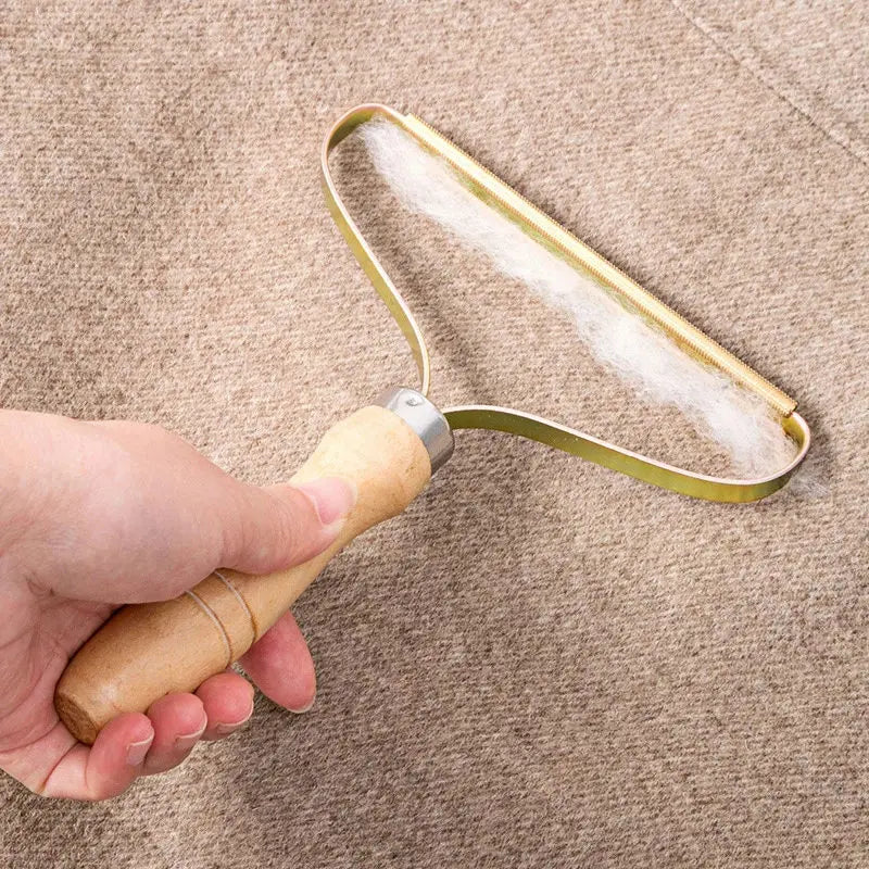 Portable Lint Remover – Fabric Shaver Brush"