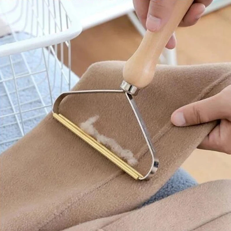 Portable Lint Remover – Fabric Shaver Brush"